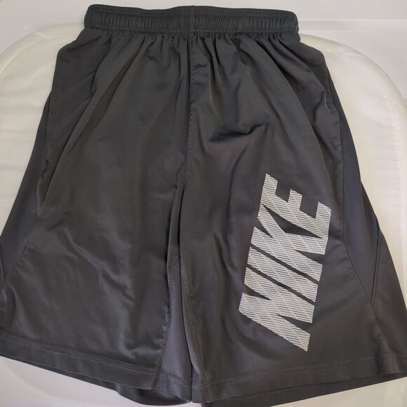nike dri fit shorts men small - Picture 1 of 5